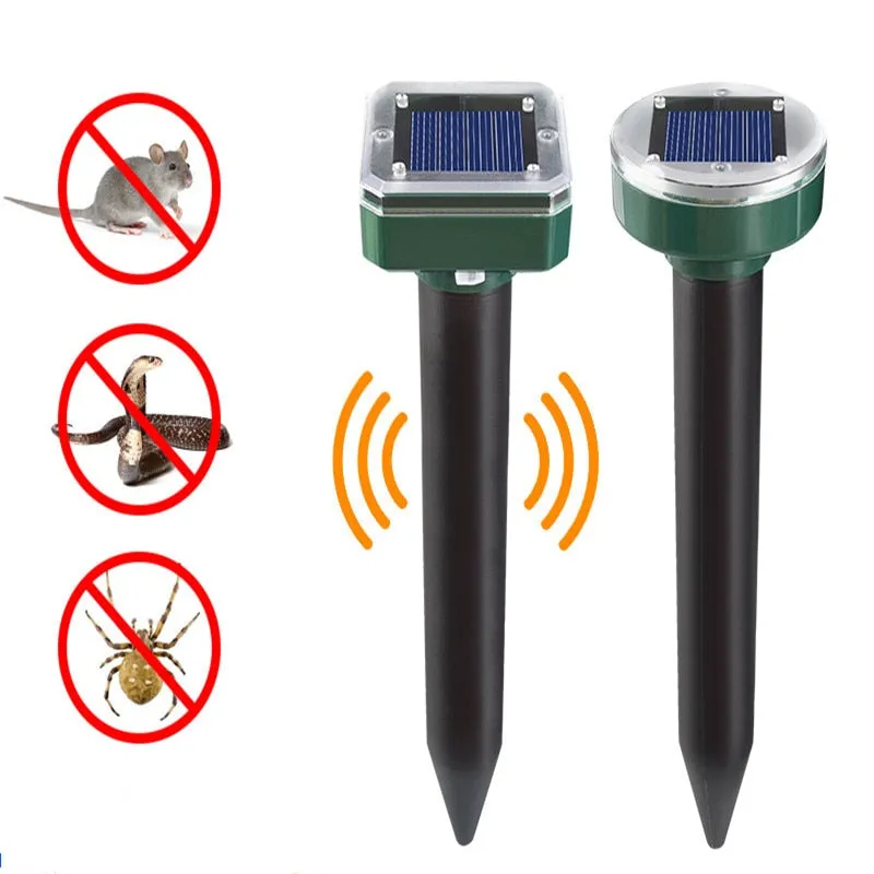 2/4Pcs Mole Rat Repellent Outdoor Solar Ultrasonic Vibration Repeller Spike Pest Deterrent for Lawn Garden Courtyard Farm