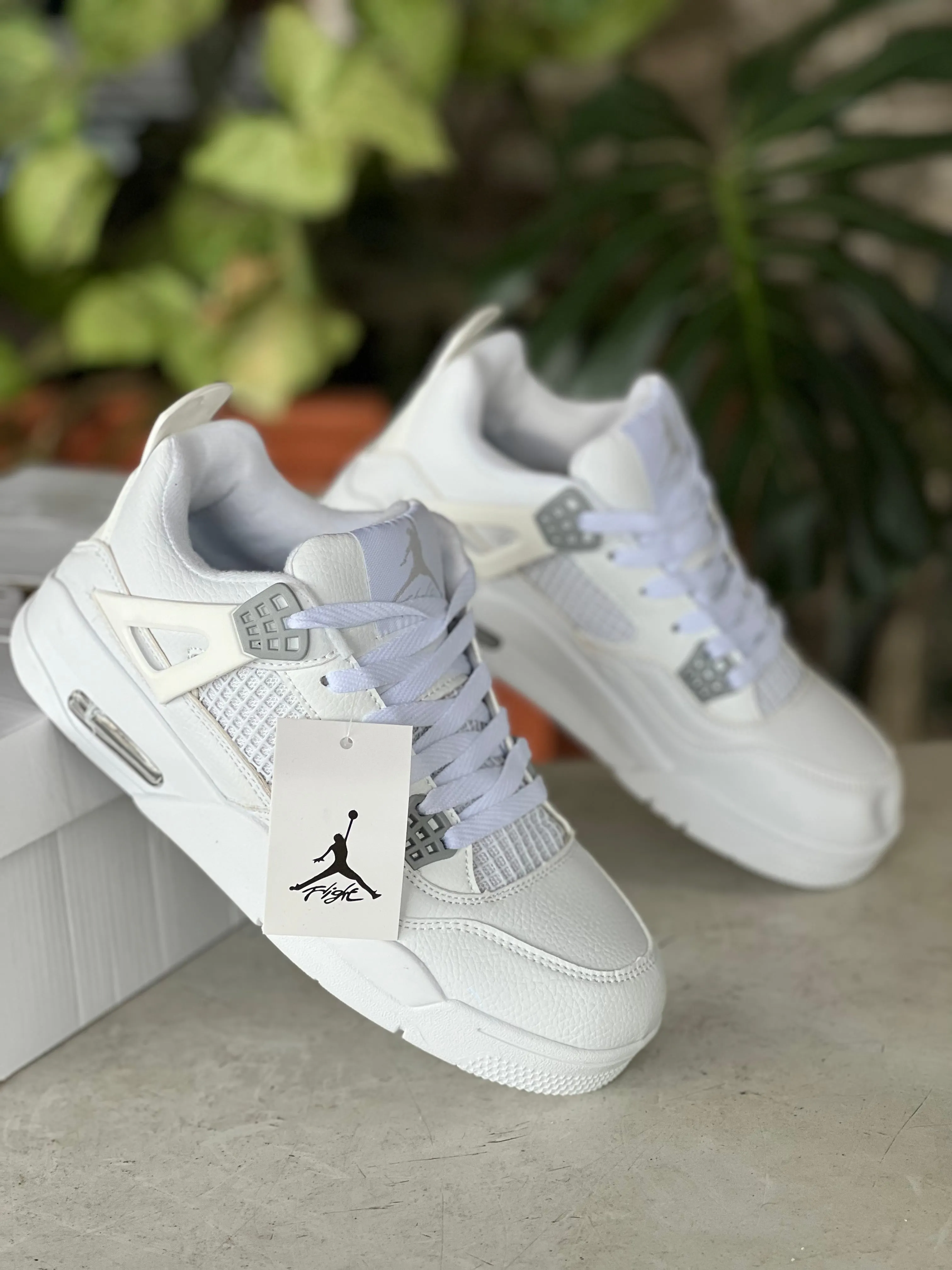 Air Jordan 4 Sneakers - White