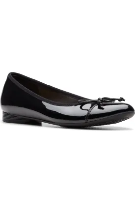 Clarks Loreleigh Rae in black patent