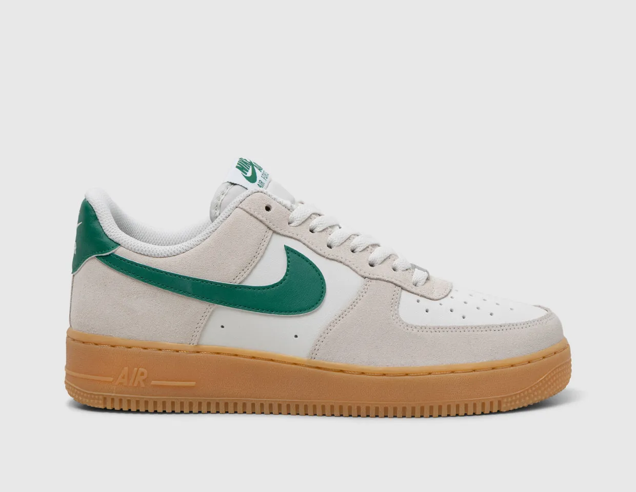 Nike Air Force 1 '07 LV8 Phantom / Malachite - Gum Yellow